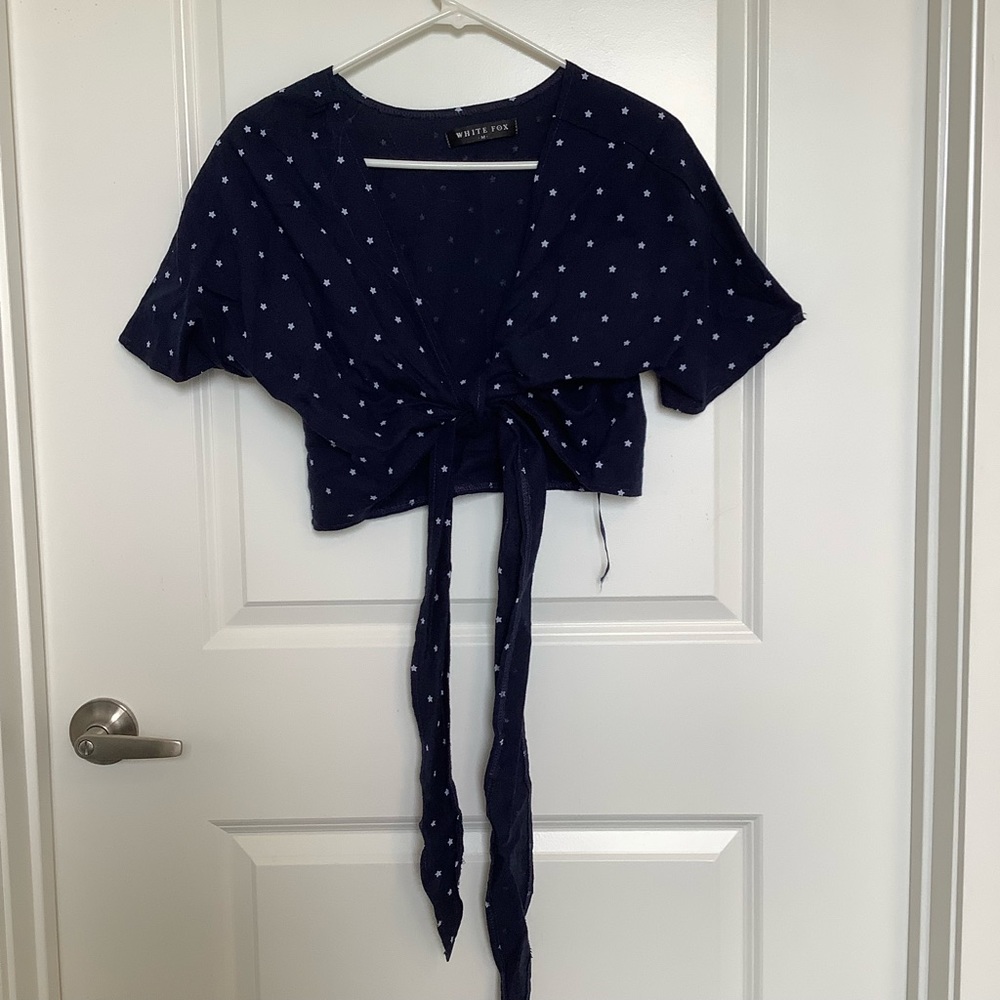 white fox star tie-front crop top